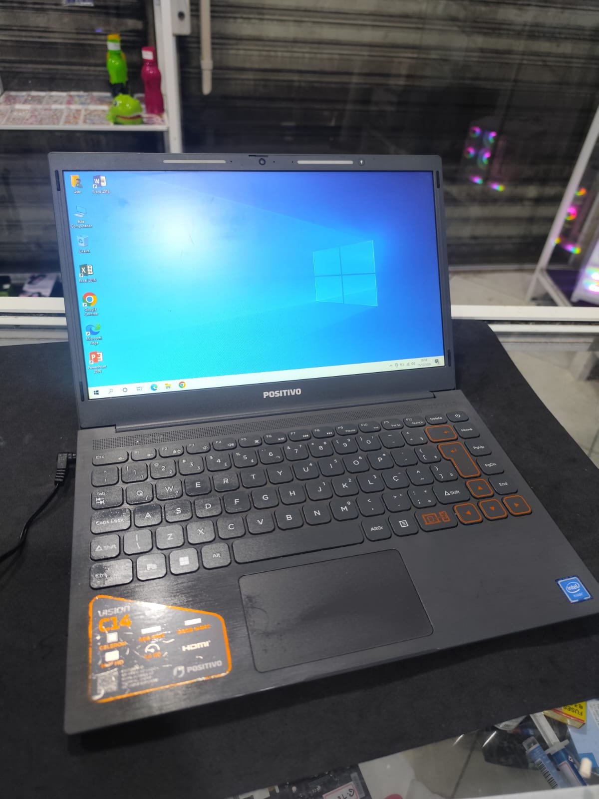 Notebook Positivo Vision C14 Recondicionado 4GB RAM - SSD 120GB
